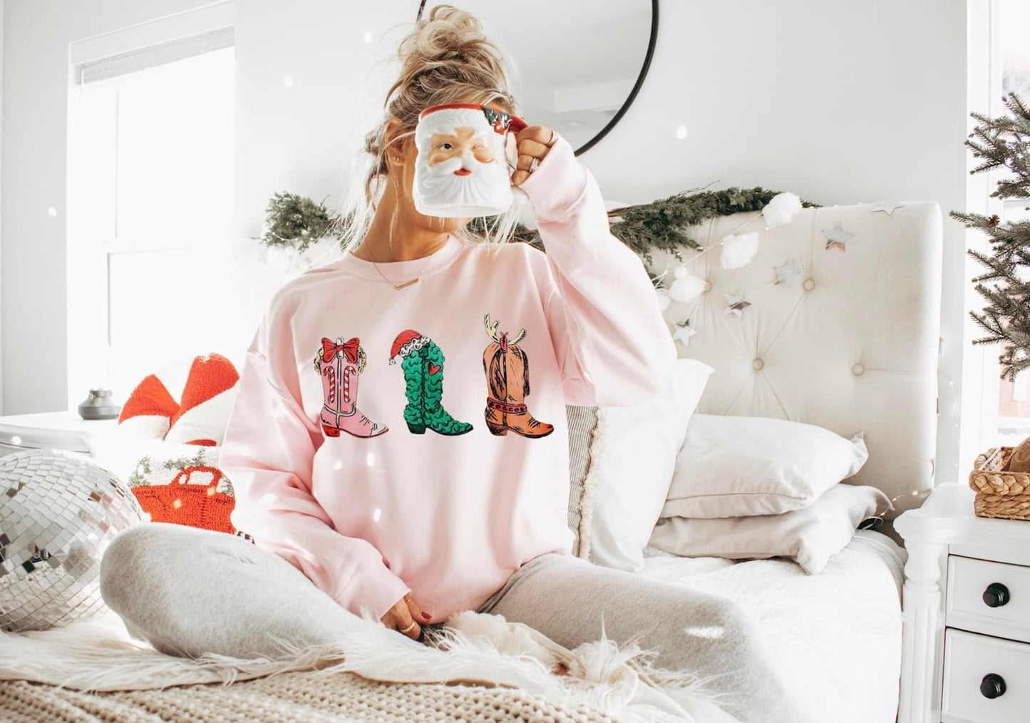 CHRISTMAS boot T SHIRT