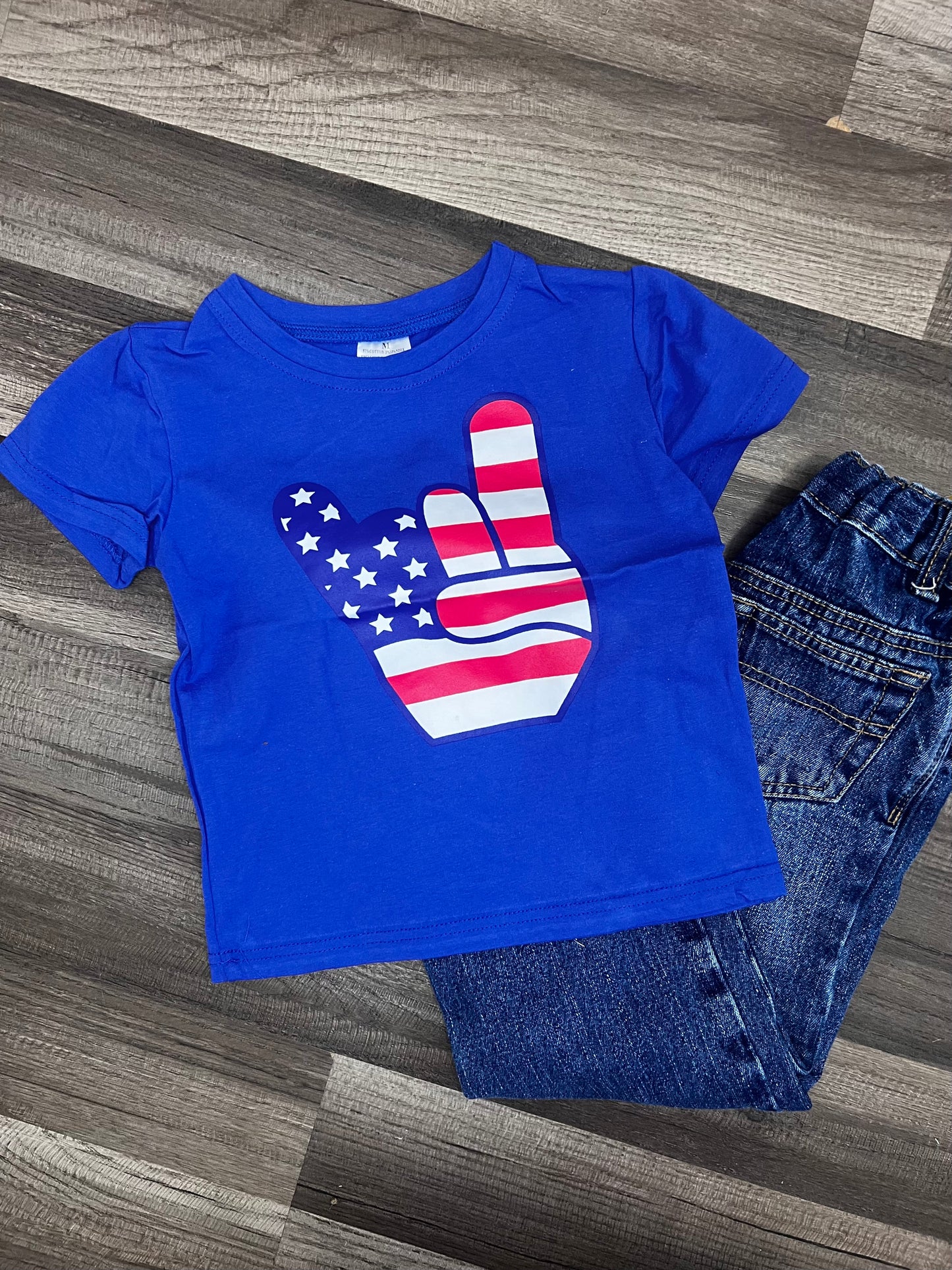 Rock on America 🇺🇸 t shirt 4t